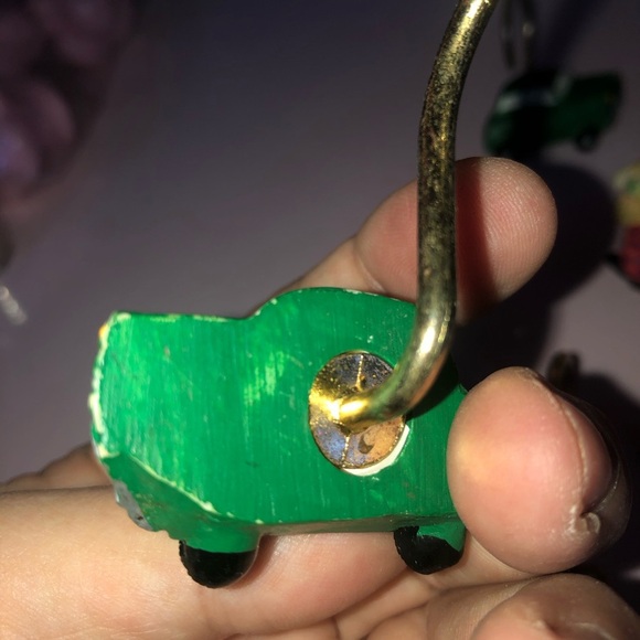 Vintage 9 Playful Bear and Car Shower Hooks , one clown, puppies, preloved - Picture 8 of 11